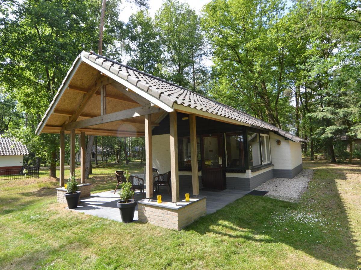 Detached Bungalow With Lovely Covered Terrace In A Nature Rich Holiday Park Stramproy Exterior photo