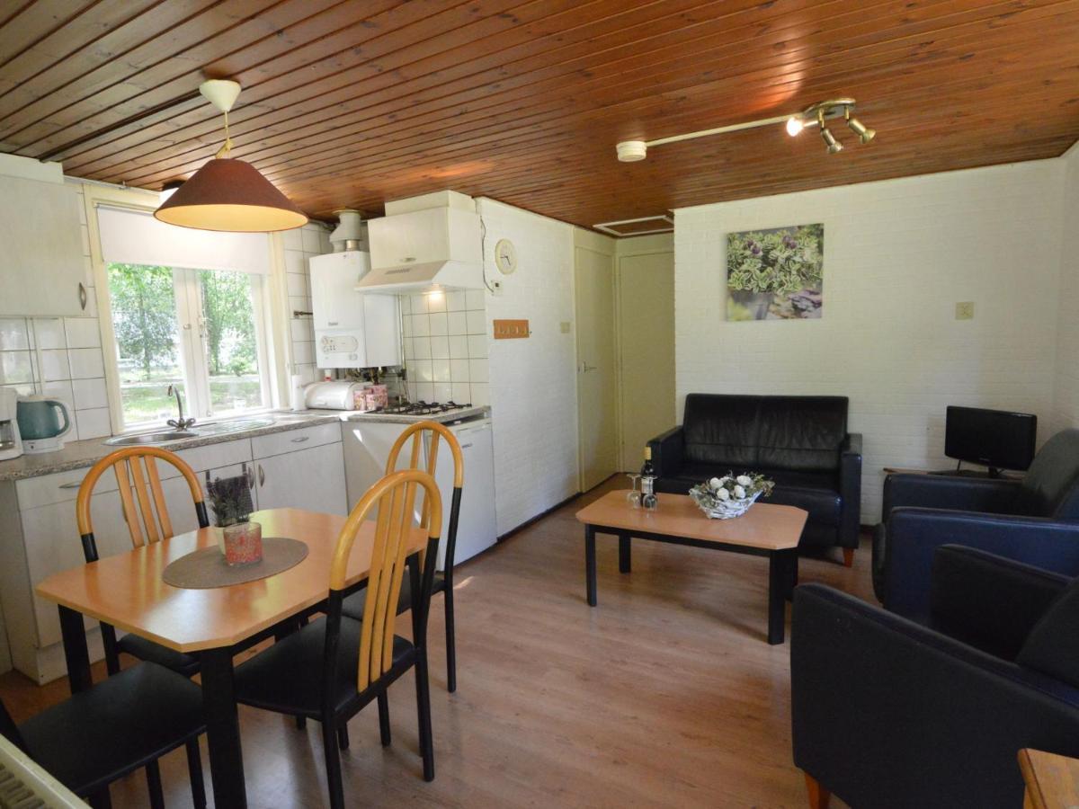 Detached Bungalow With Lovely Covered Terrace In A Nature Rich Holiday Park Stramproy Exterior photo