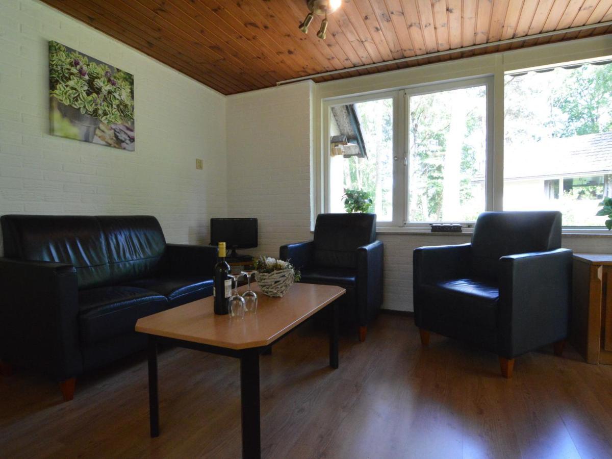 Detached Bungalow With Lovely Covered Terrace In A Nature Rich Holiday Park Stramproy Exterior photo