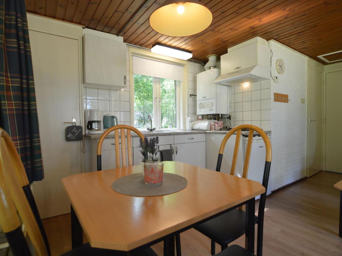 Detached Bungalow With Lovely Covered Terrace In A Nature Rich Holiday Park Stramproy Exterior photo