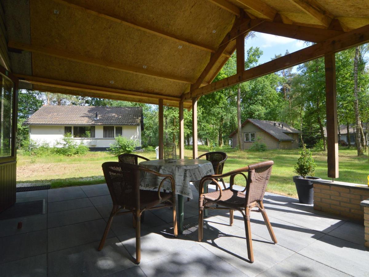 Detached Bungalow With Lovely Covered Terrace In A Nature Rich Holiday Park Stramproy Exterior photo