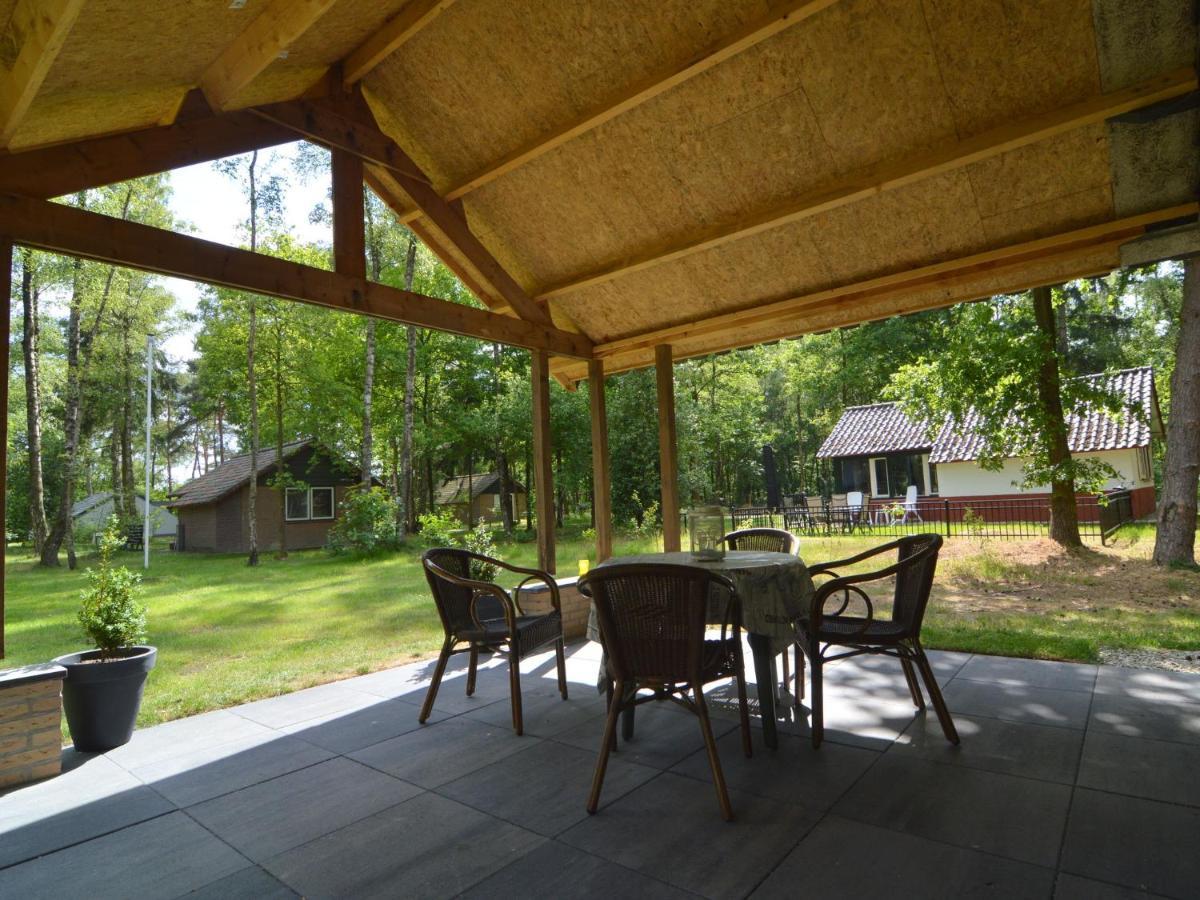 Detached Bungalow With Lovely Covered Terrace In A Nature Rich Holiday Park Stramproy Exterior photo