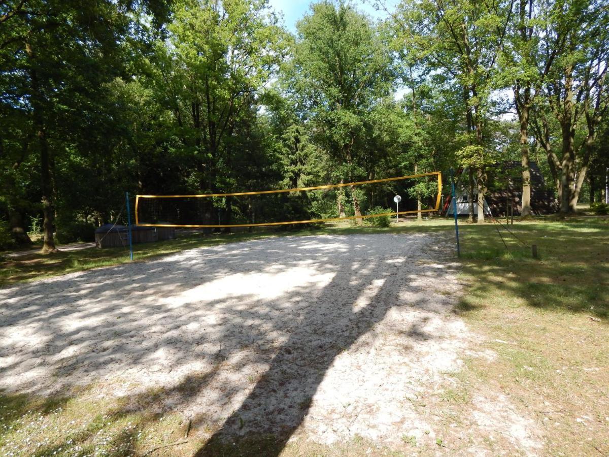 Detached Bungalow With Lovely Covered Terrace In A Nature Rich Holiday Park Stramproy Exterior photo